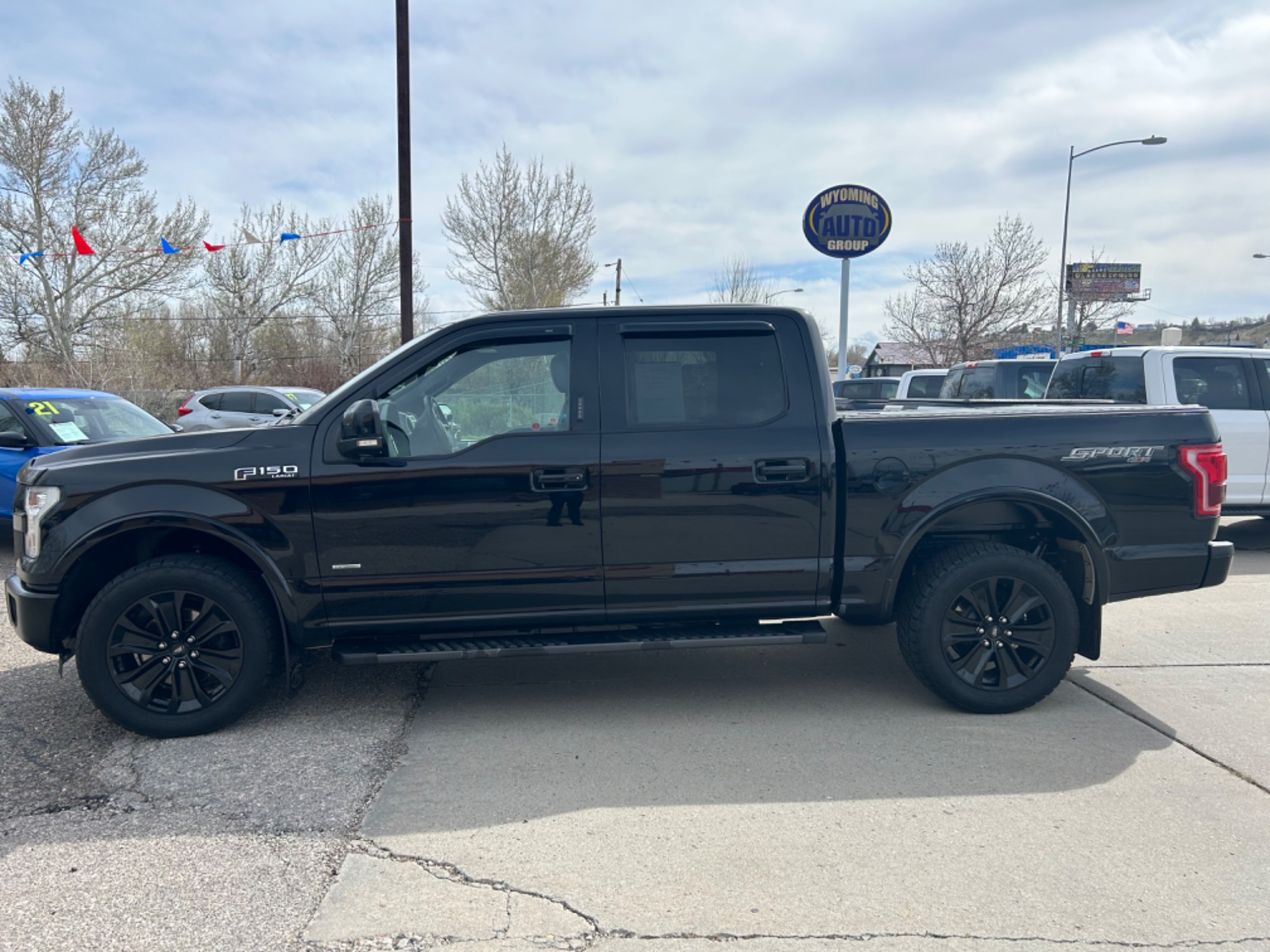 photo of 2016 Ford F-150 Lariat SuperCrew 6.5-ft. Bed 4WD
